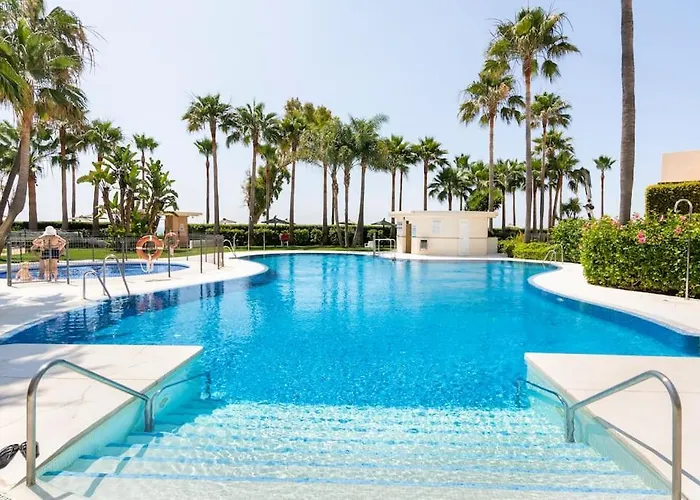 Lujo En Primera Linea De Playa En Bahia De La Plata, Apartman Estepona