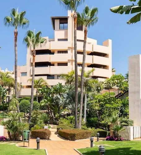 Lujo En Primera Linea De Playa En Bahia De La Plata, Apartman Estepona