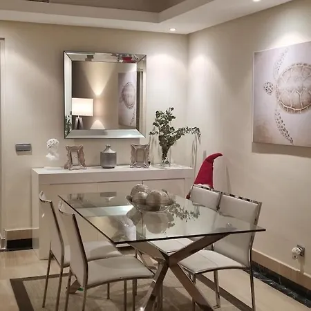 Lujo En Primera Linea De Playa En Bahia De La Plata, Apartman Estepona