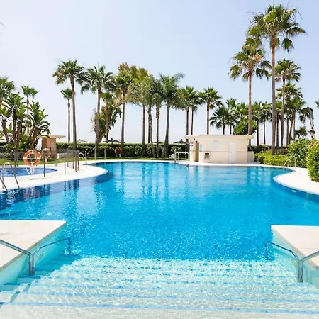 Lujo En Primera Linea De Playa En Bahia De La Plata, Apartman Estepona